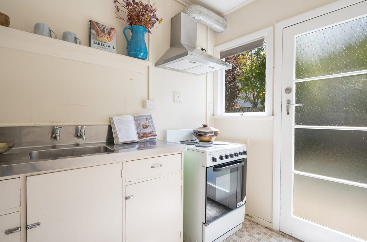 4/18 Atawhai Drive, The Wood, Nelson - Carousel 2