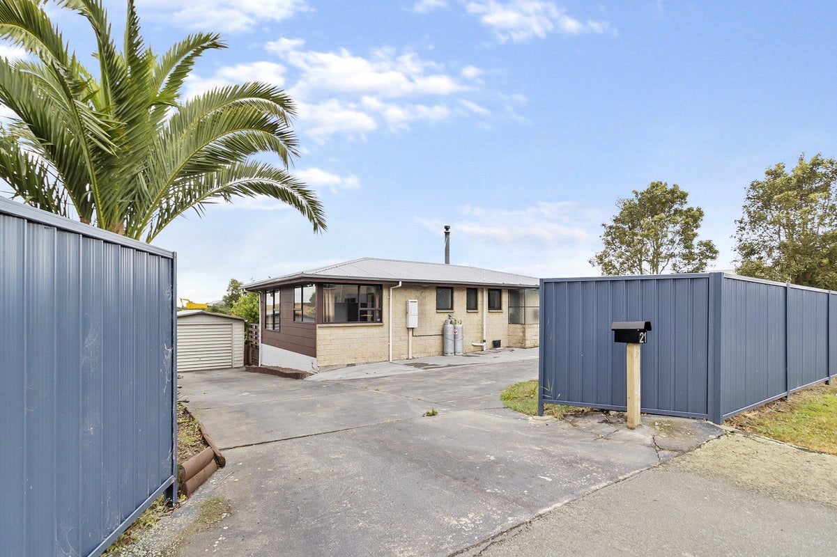 21 Dampier Street, Oceanview, Timaru - Carousel 1