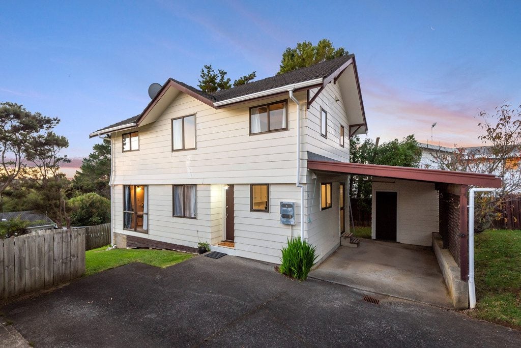 2/87 Manuka Road, Bayview, Auckland - Carousel 1
