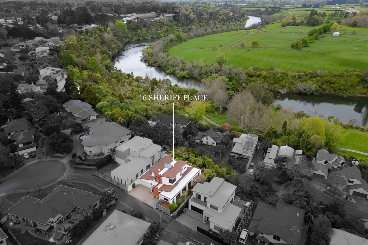 16 Sheriff Place, Riverlea, Hamilton - Carousel 2