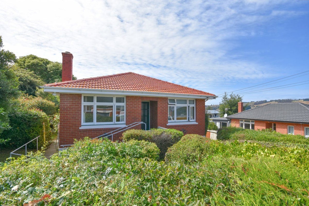 13 Exeter Street, Abbotsford, Dunedin - Carousel 2