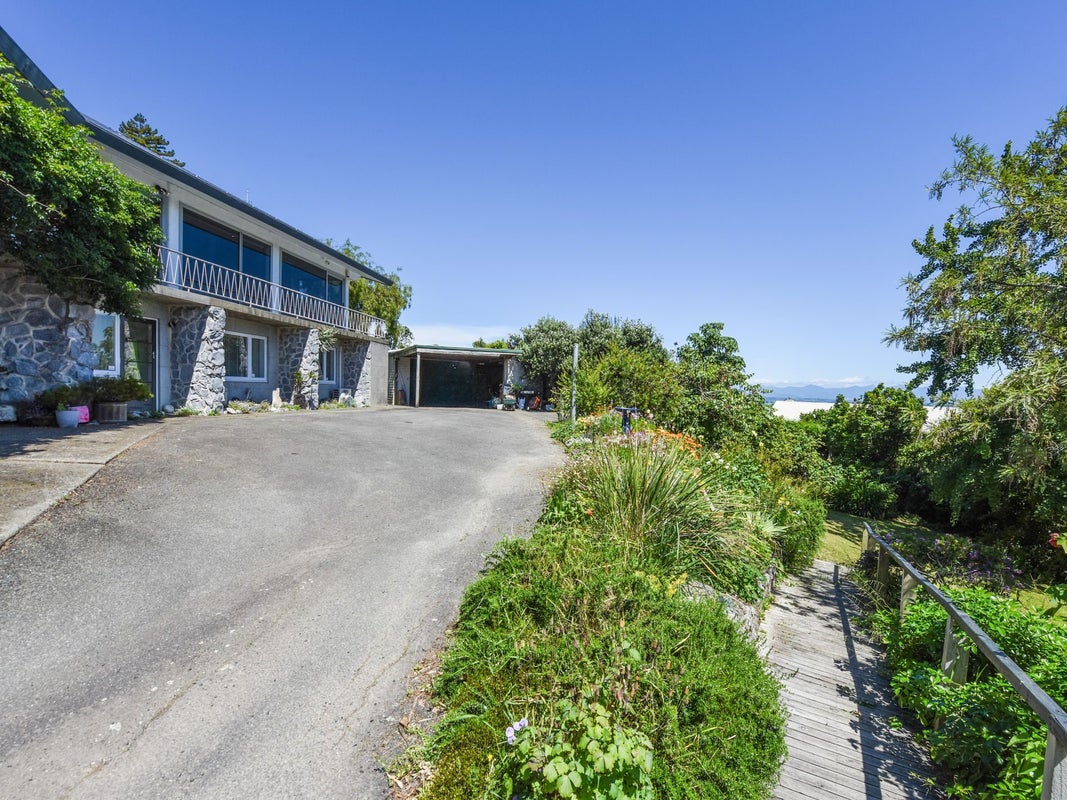 10 Isel Place, Stoke, Nelson - Carousel 1