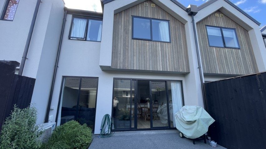 3 Trafalgar Street, St Albans, Christchurch - Carousel 1