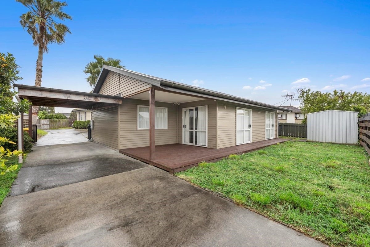 6A Stella Place, Manurewa, Auckland - Carousel 1
