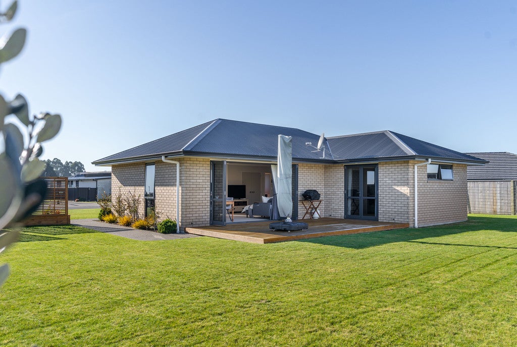 13 Stoneleigh Drive, Solway, Masterton - Carousel 2