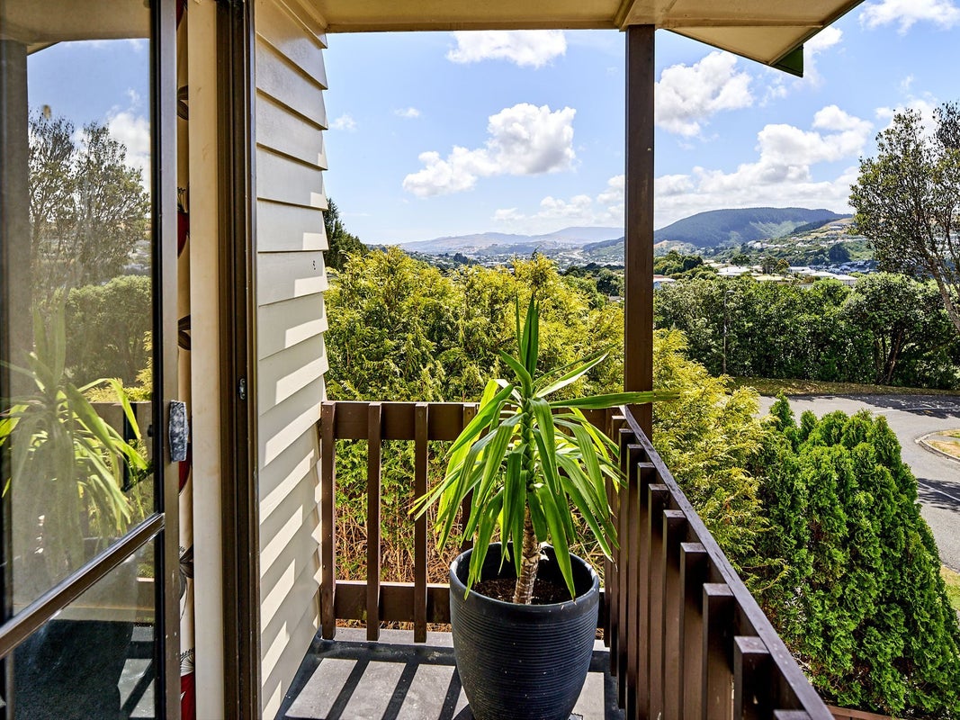 16 Brasenose Place, Tawa, Wellington - Carousel 2