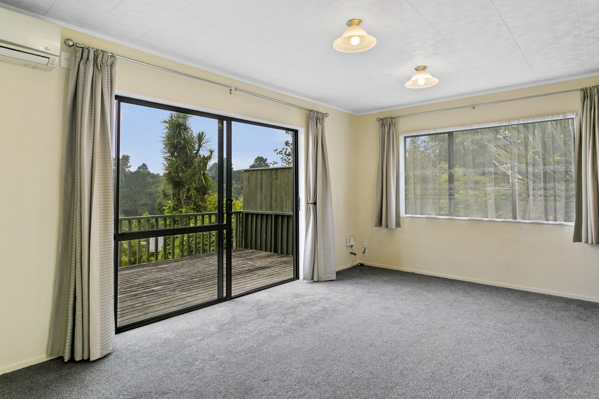 15 Peach Grove, Taupo, Taupo - Carousel 2