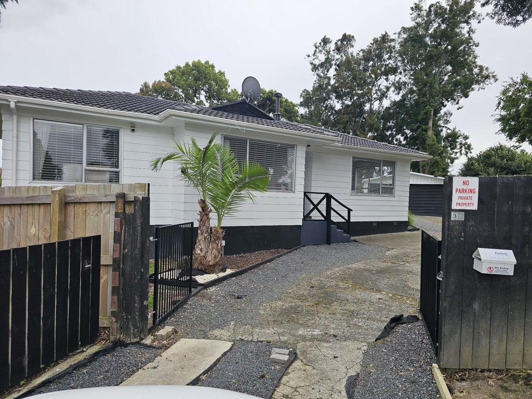 30 Hyperion Drive, Randwick Park, Auckland - Carousel 1