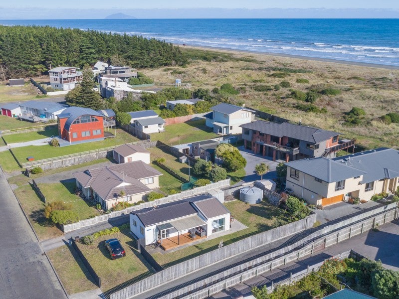 21 Rua Avenue, Waitarere Beach, Levin - Carousel 17