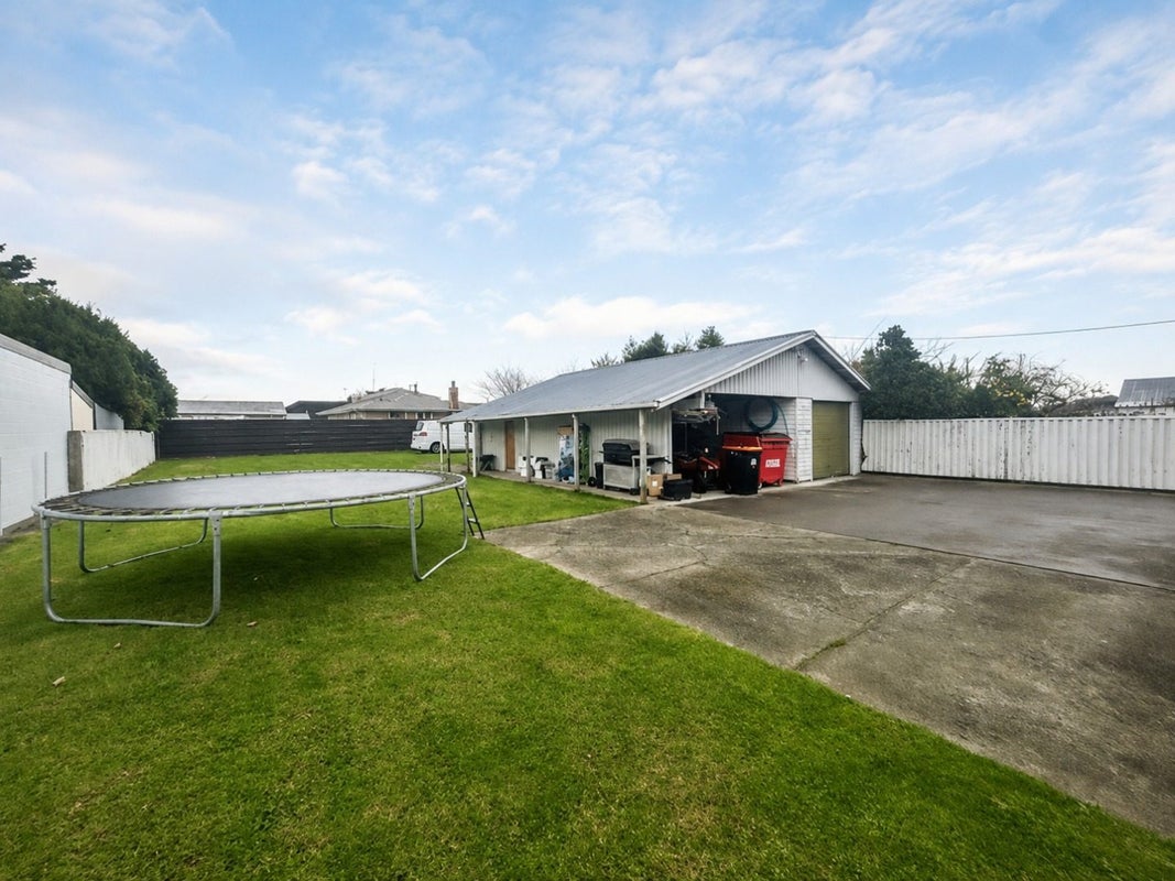 71 Keeling Street, West End, Palmerston North - Carousel 14