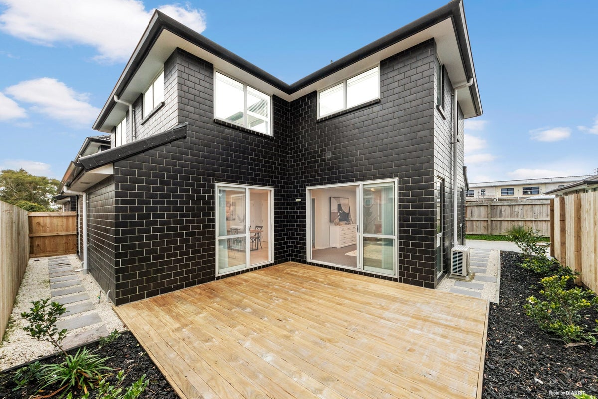 32A Daventry Street, Waterview, Auckland - Carousel 2