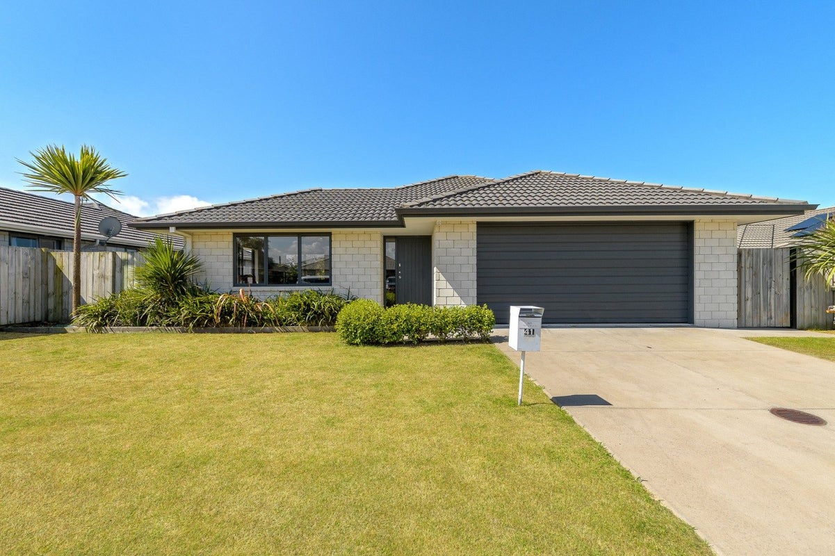 41 Kohekohe Road, Papamoa Beach, Papamoa - Carousel 1