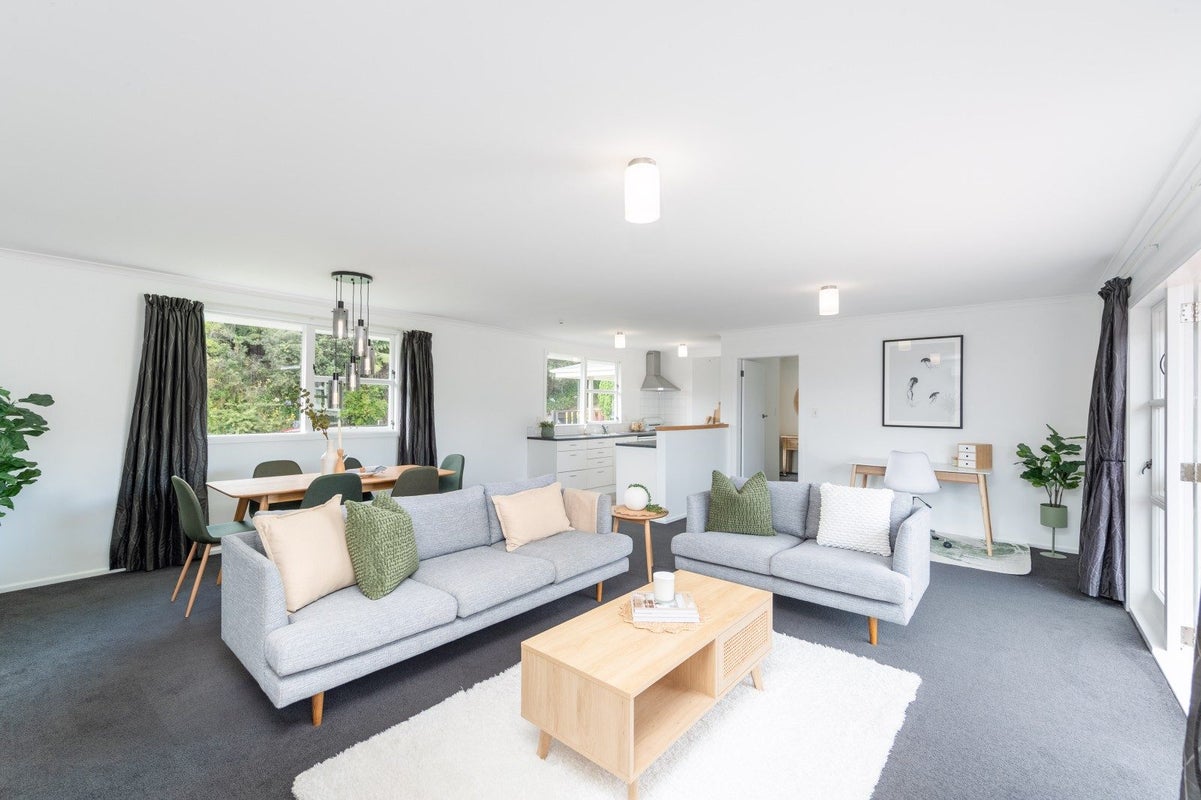 22 Duncraig Street, Silverstream, Upper Hutt - Carousel 2