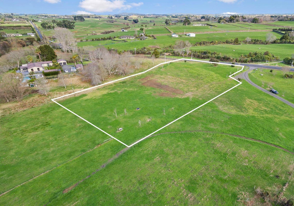196 Blackbridge Road, Karaka, Papakura - Carousel 6