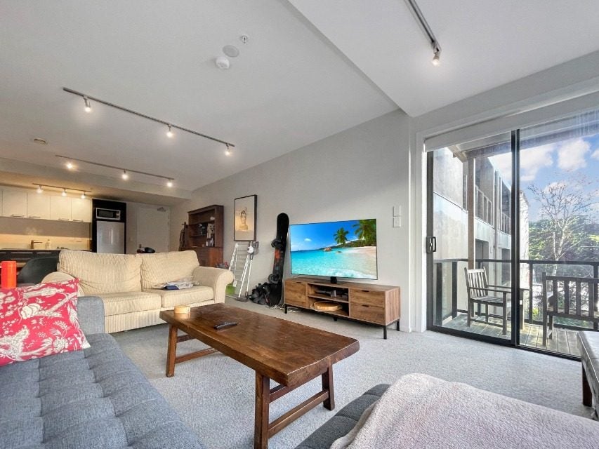304/181 Tasman Street, Mount Cook, Wellington - Carousel 2