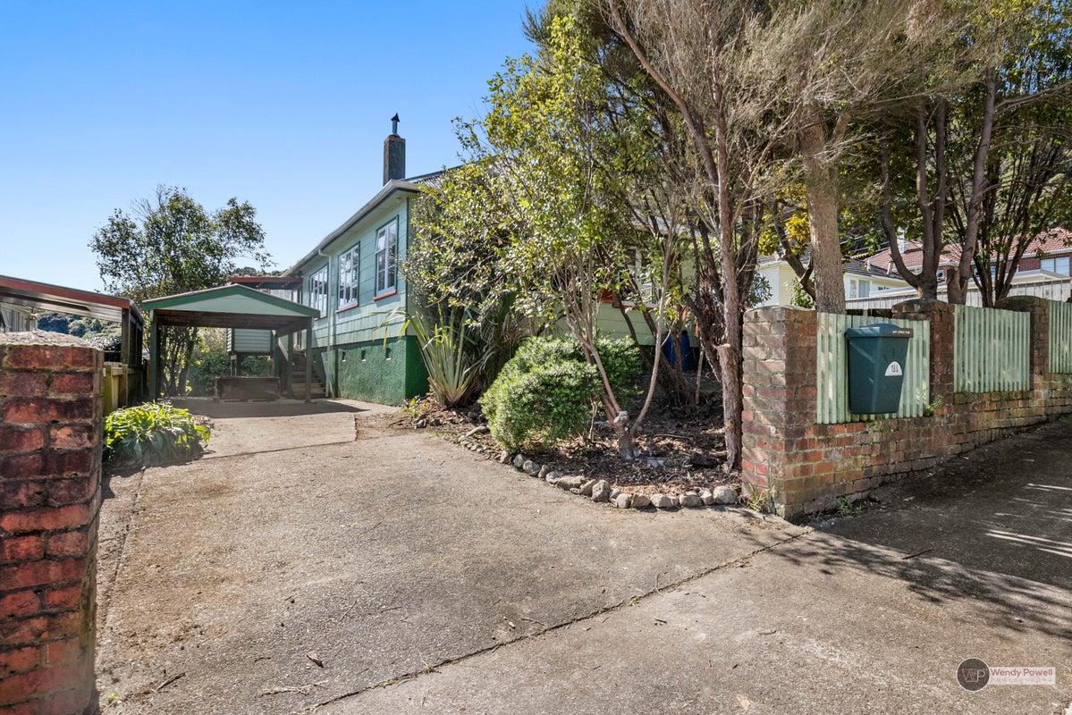 188A Whites Line East, Waiwhetu, Lower Hutt - Carousel 2