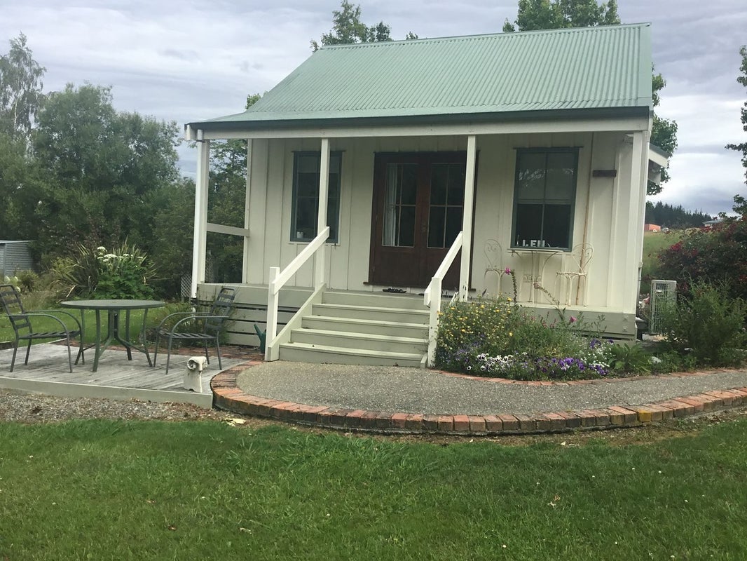72 Flaxmore Road, Upper Moutere - Carousel 1
