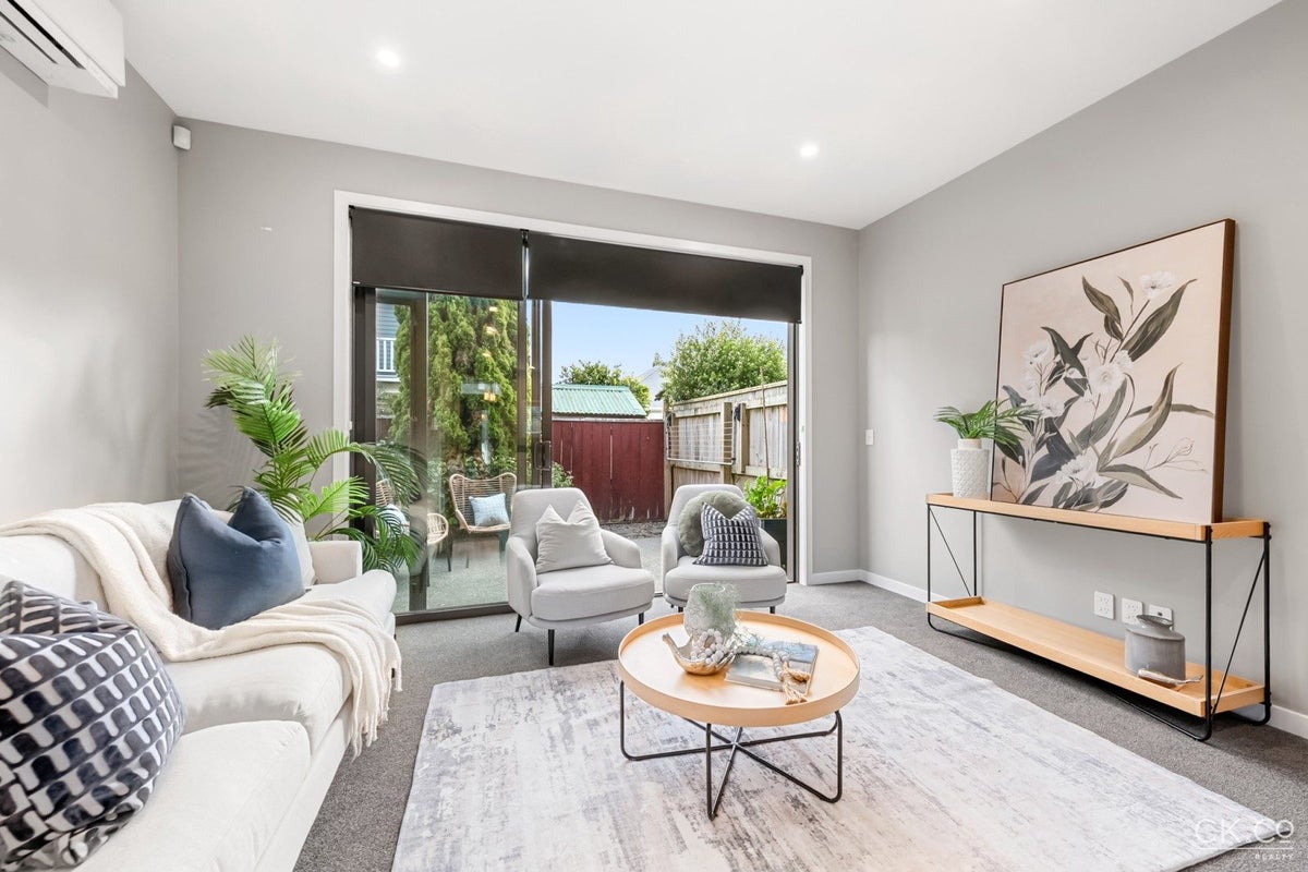 35 Ron Deal Way, Epuni, Lower Hutt - Carousel 2