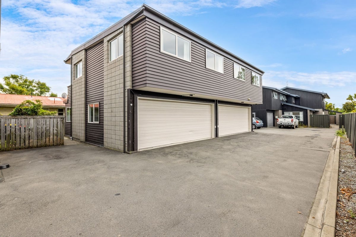 7/24 Whitmore Street, Edgeware, Christchurch - Carousel 1