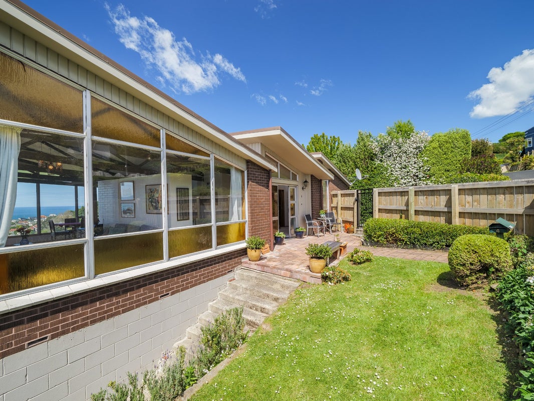 4 Winston Place, Kew, Dunedin - Carousel 2