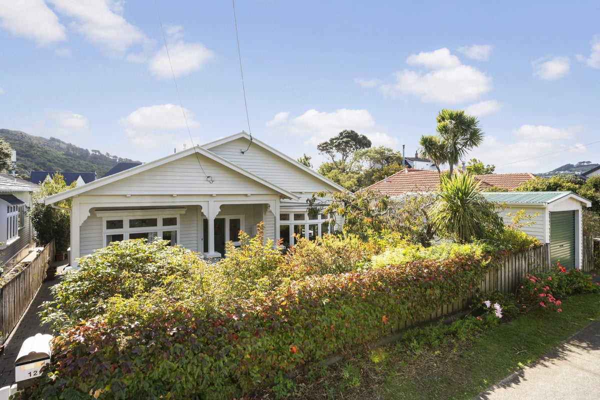 12 Marsden Avenue, Karori, Wellington - Carousel 17