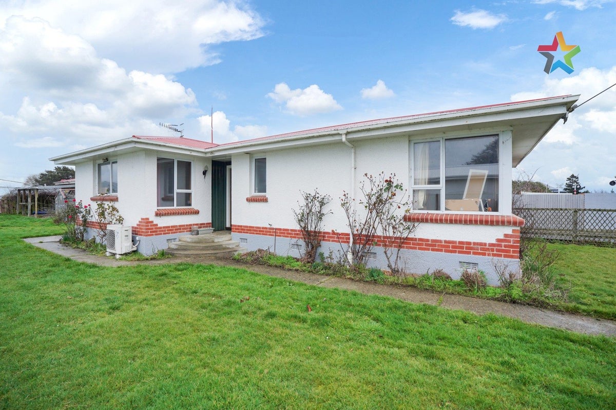 75 Durham Street, Waikiwi, Invercargill - Carousel 1