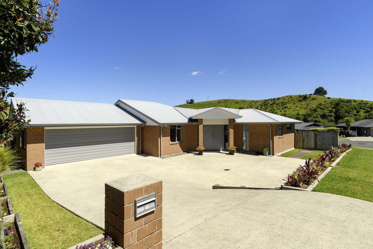29 Bryan Gallagher Place, Welcome Bay, Tauranga - Carousel 1