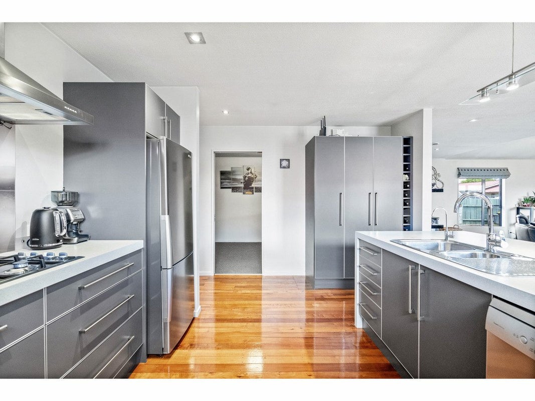 58 Renfrew Street, Waikiwi, Invercargill - Carousel 2