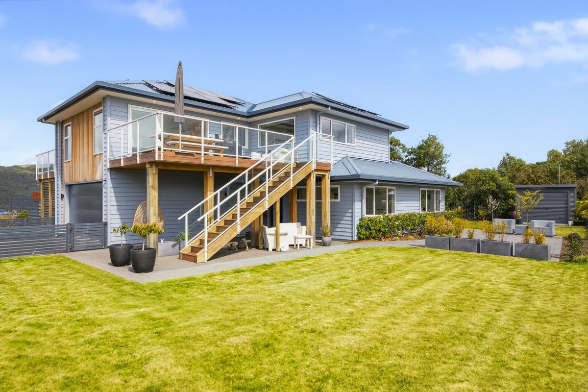 33 Okaia Drive, Kinloch, Taupo, Waikato - Carousel 1