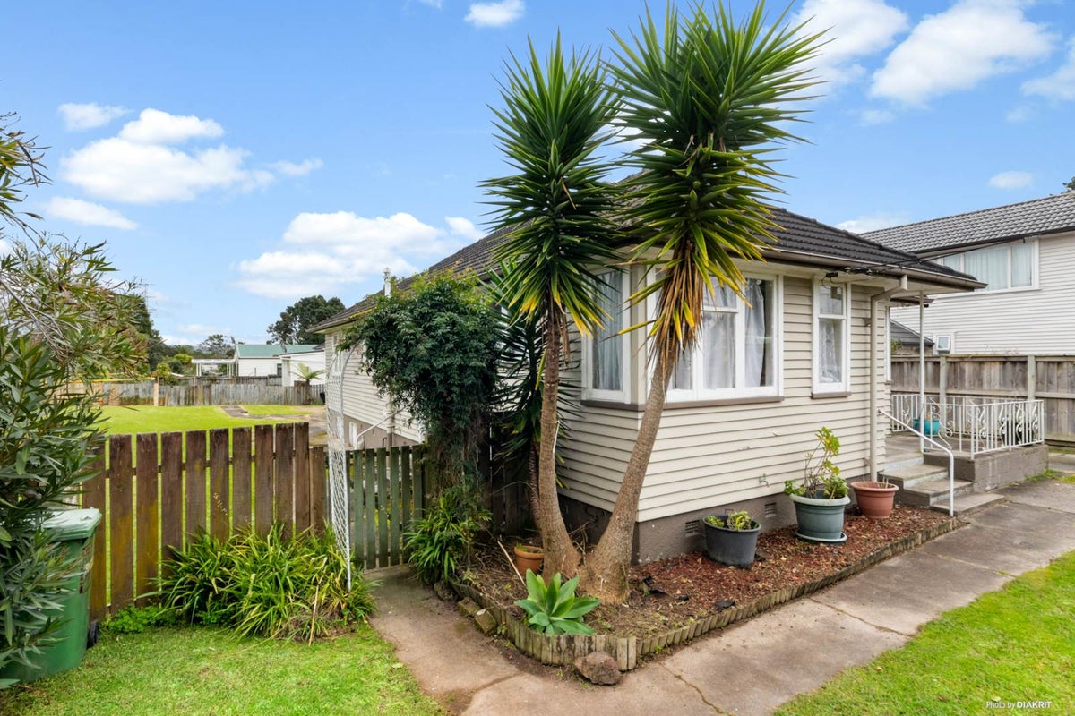 333 Blockhouse Bay Road, Avondale, Auckland - Carousel 2