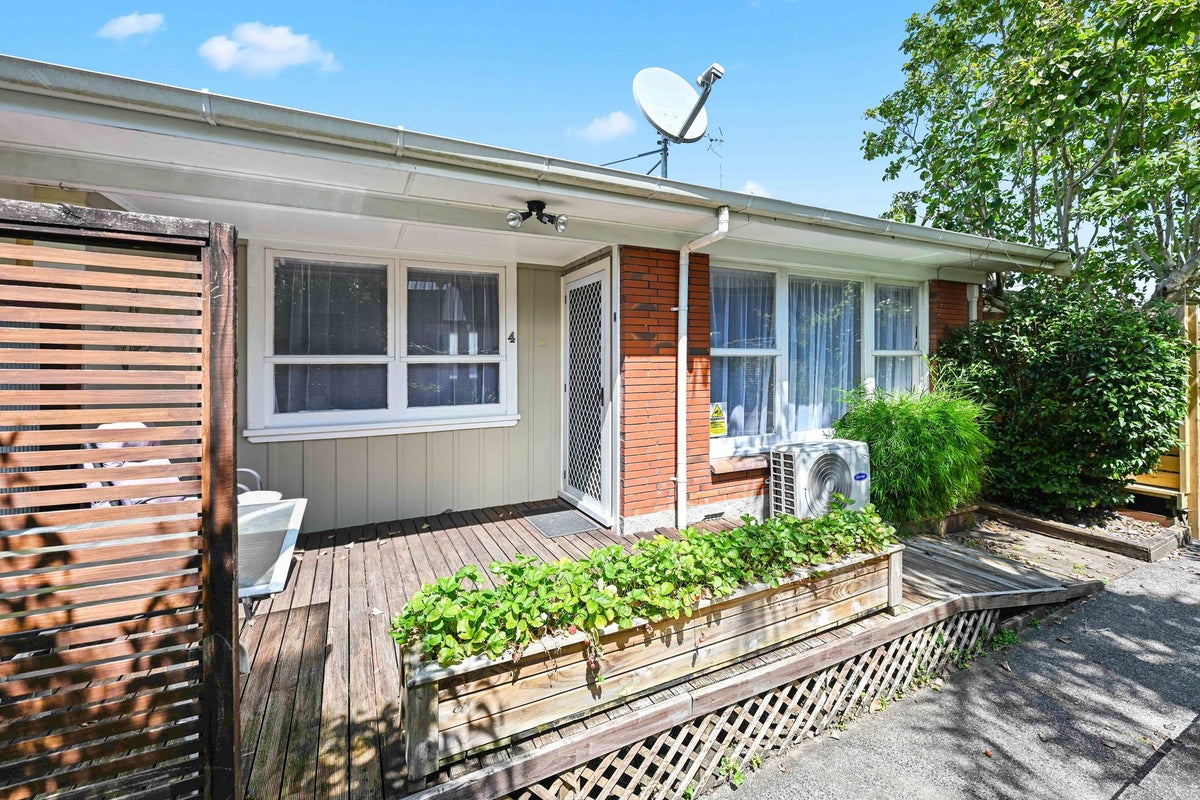 4/25 Seddon Road, Frankton, Hamilton - Carousel 1