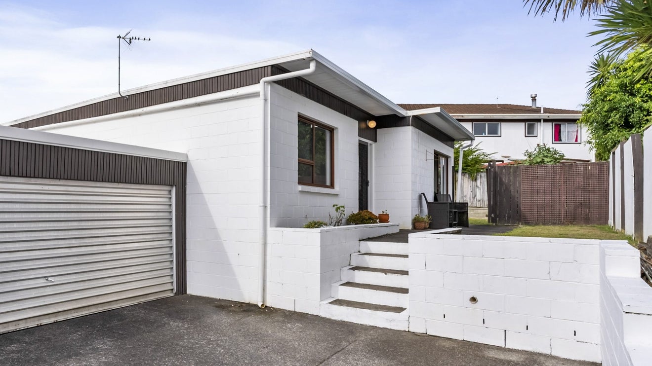 3/31 Gardner Avenue, New Lynn, Auckland - Carousel 1