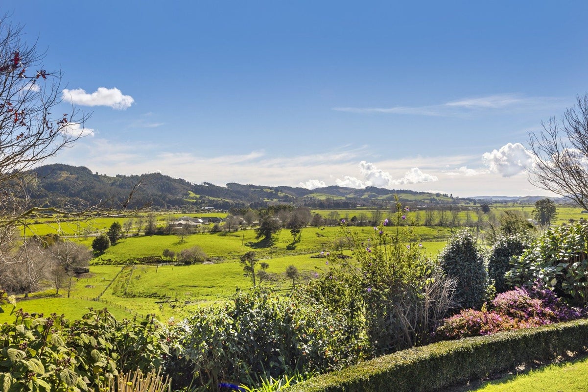 271 Clevedon Kawakawa Road, CLEVEDON, PAPAKURA - Carousel 2
