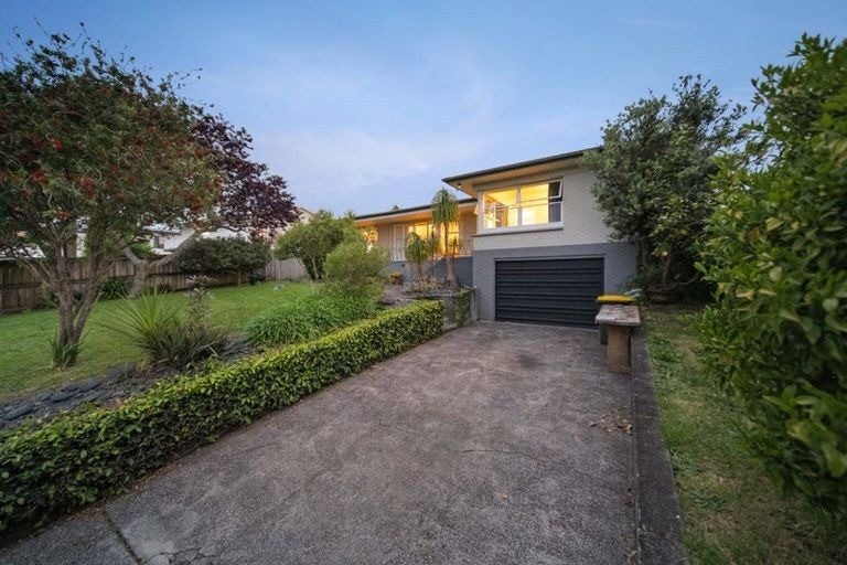 52 Clark Road, Pahurehure, Papakura - Carousel 1