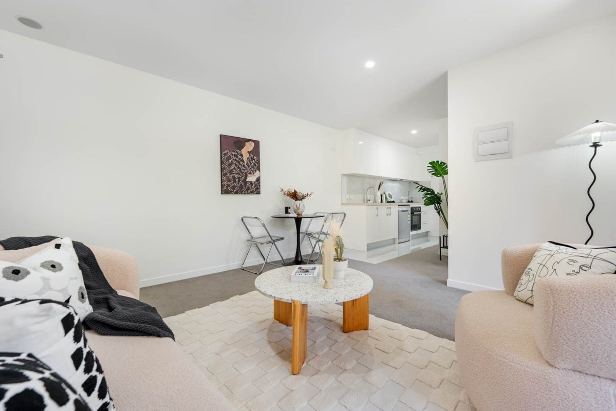 101/3 Potiki Place, Glen Innes, Auckland - Carousel 2