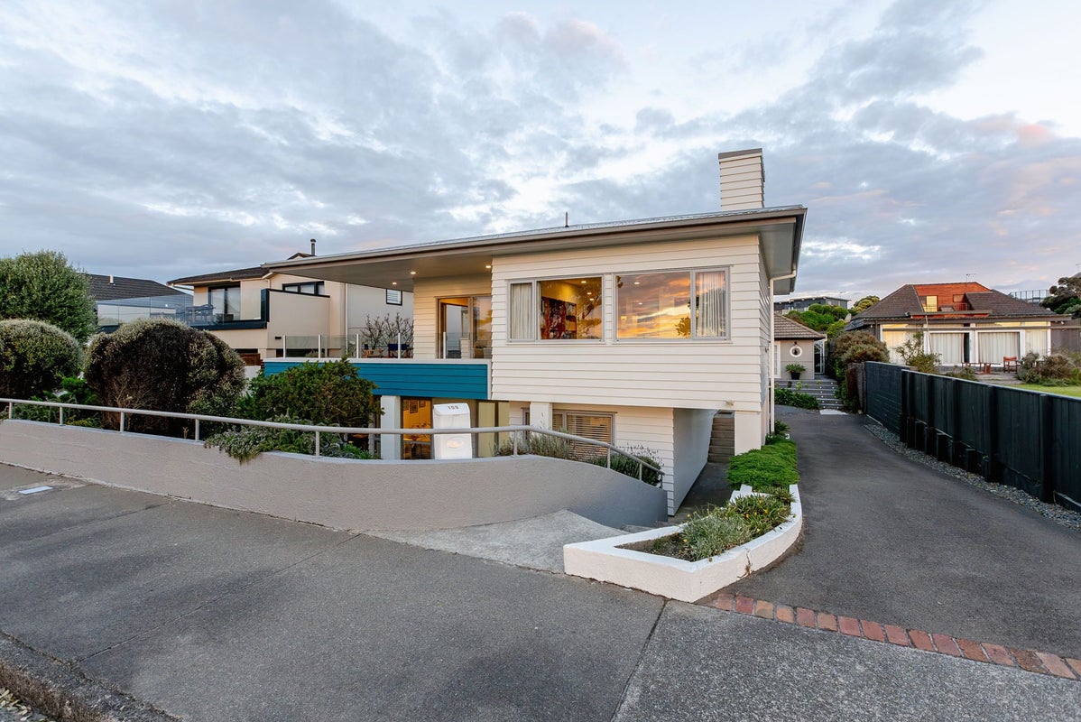 100 Marine Parade, Paraparaumu Beach, Paraparaumu - Carousel 2