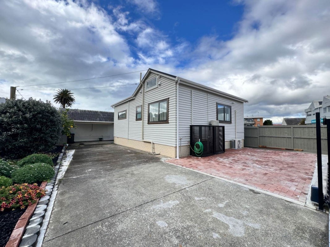 60A Te Koa Road, Panmure, Auckland - Carousel 2