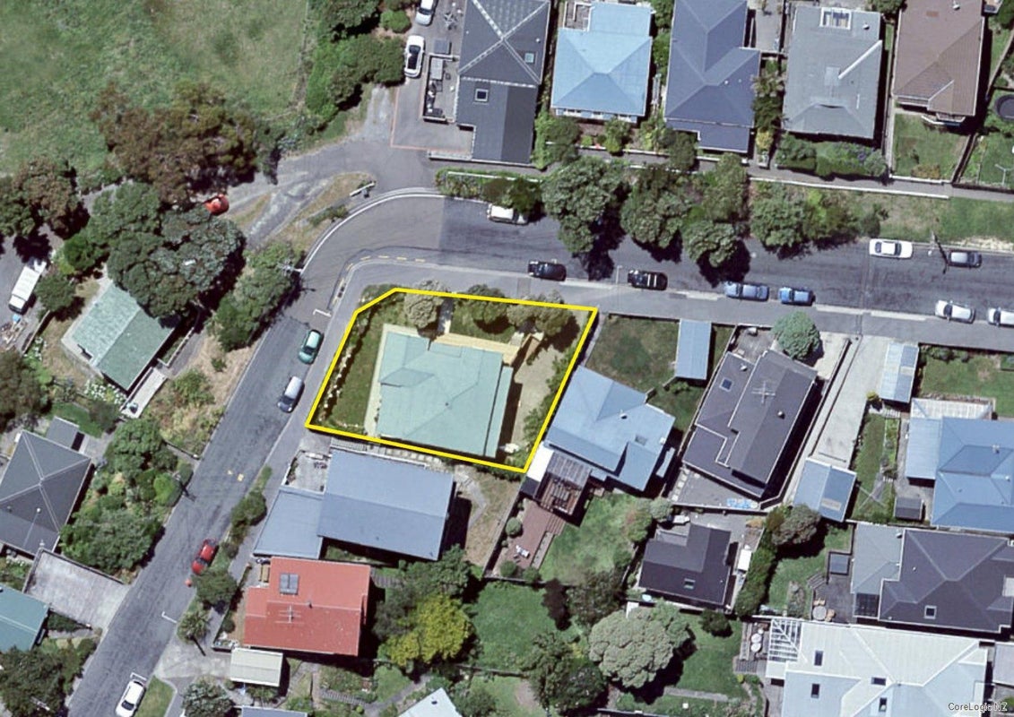 15 Seine Street, Island Bay, Wellington - Carousel 22