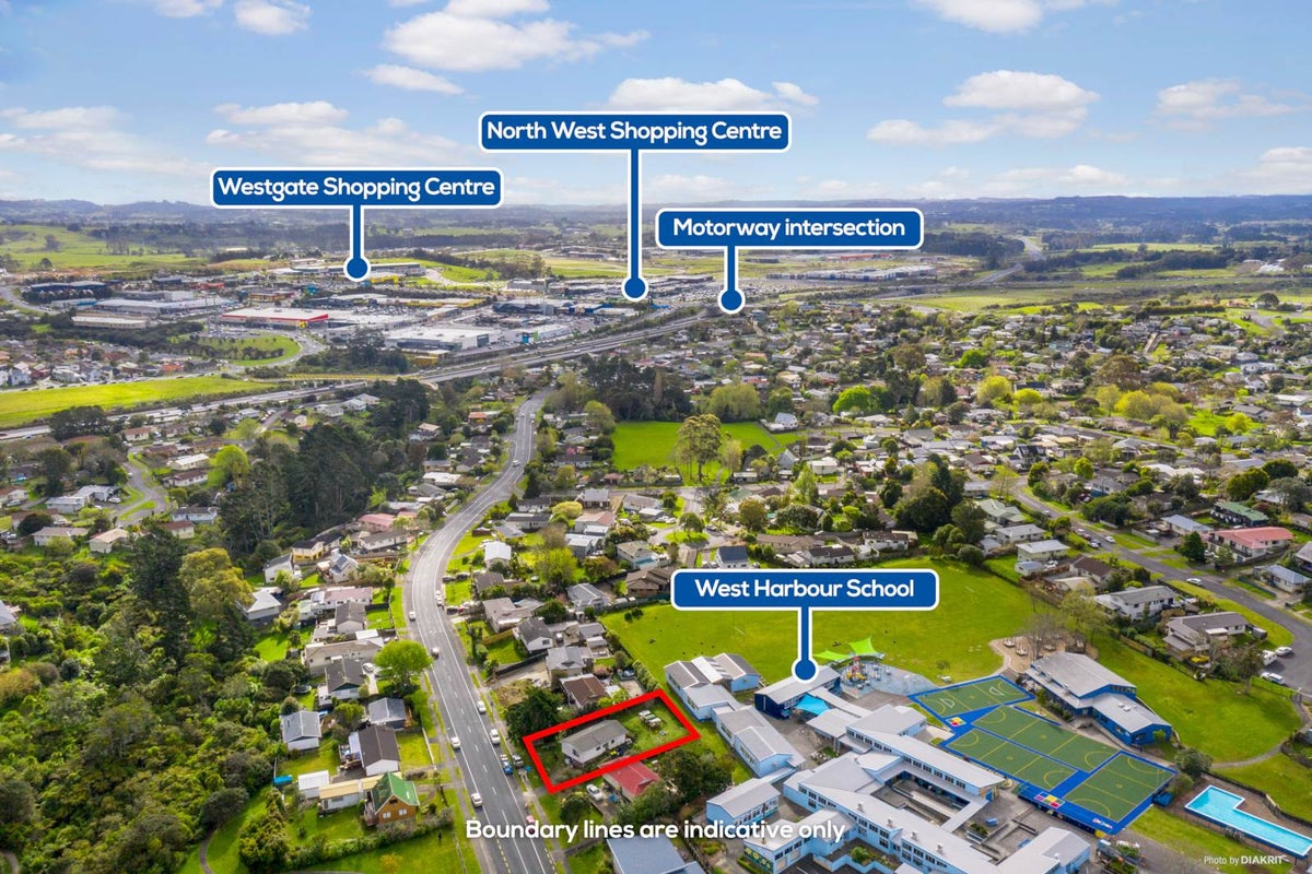 70 Oreil Avenue, West Harbour, Auckland - Carousel 2