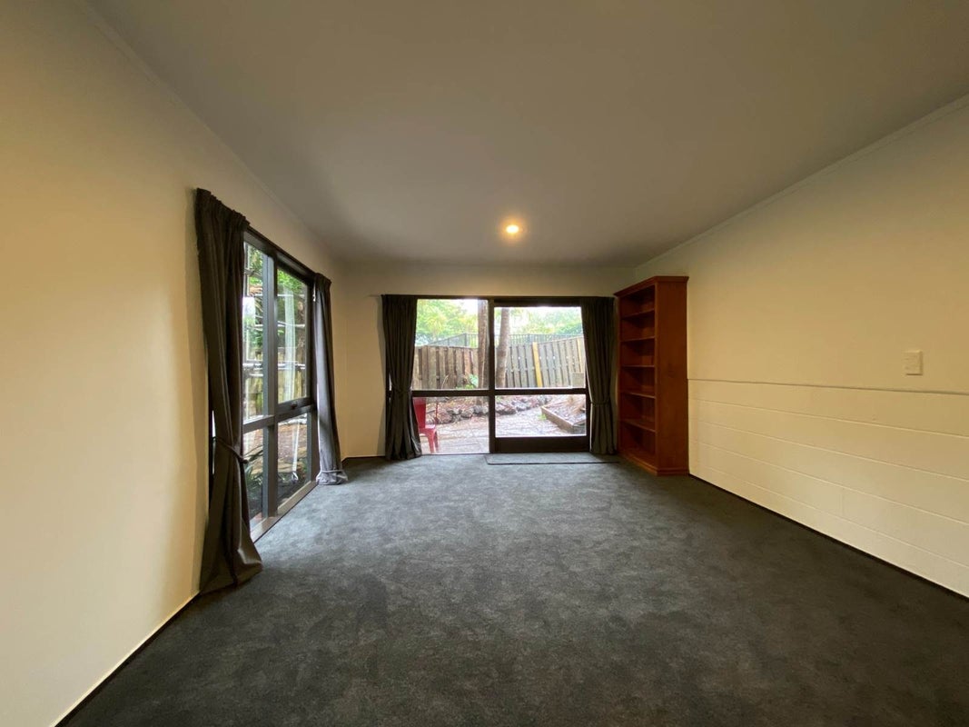 17 Anakiwa Place, Milford, Auckland - Carousel 16