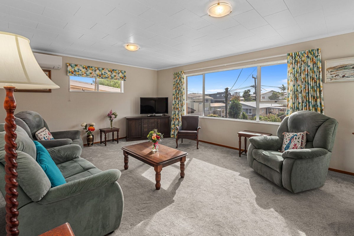16 Sorrento Street, Onerahi, Whangarei - Carousel 2