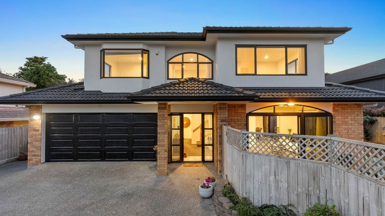 2/36 Torrance Street, Royal Oak, Auckland - Carousel 1