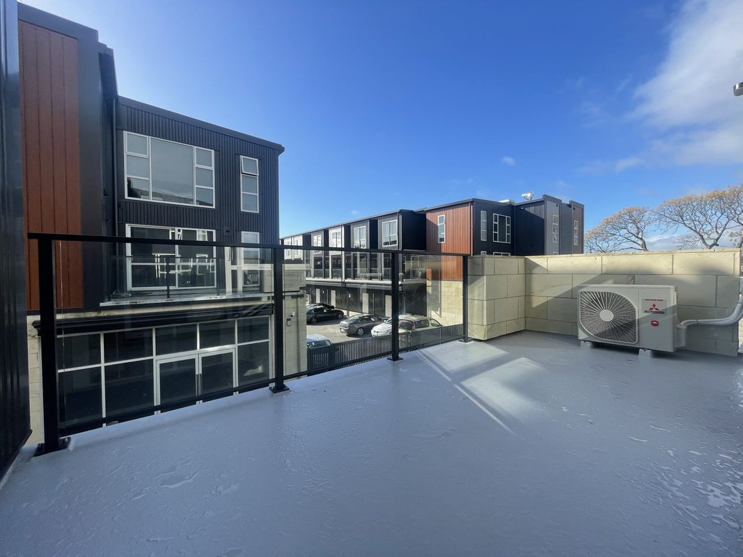 101/11 Rawhiti Street, Frankton, Hamilton - Carousel 1