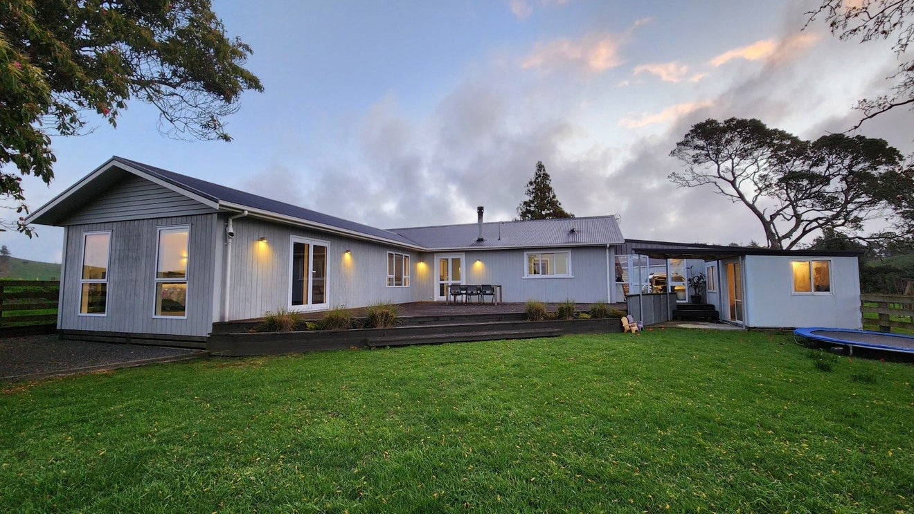 487 Lincoln Road, Everett Park, Inglewood - Carousel 1