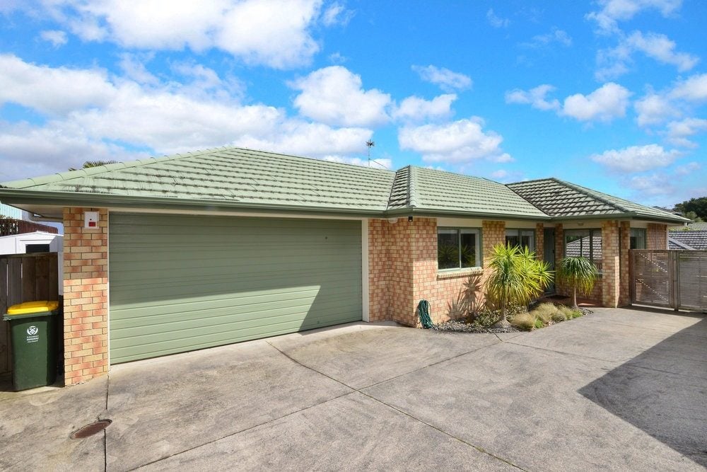 196C Hill Road, Manurewa, Auckland - Carousel 1