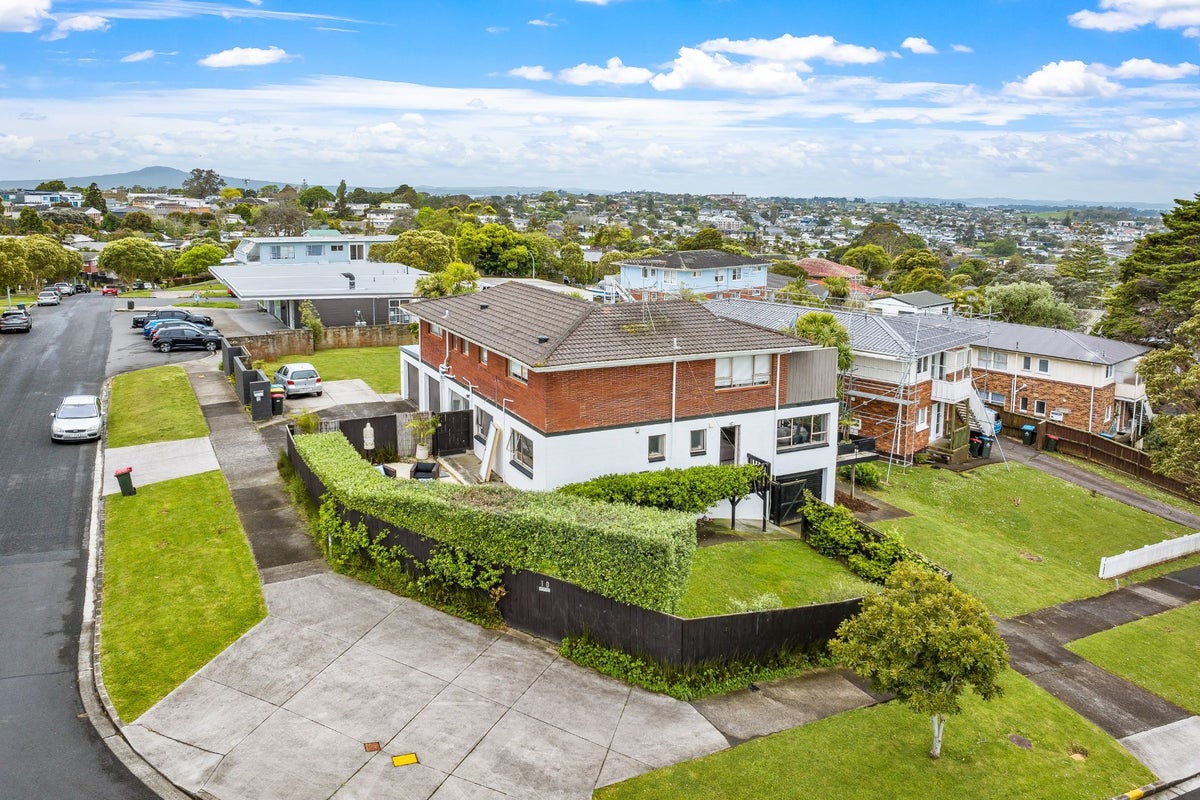 10 Strong Street, Saint Johns, Auckland - Carousel 2