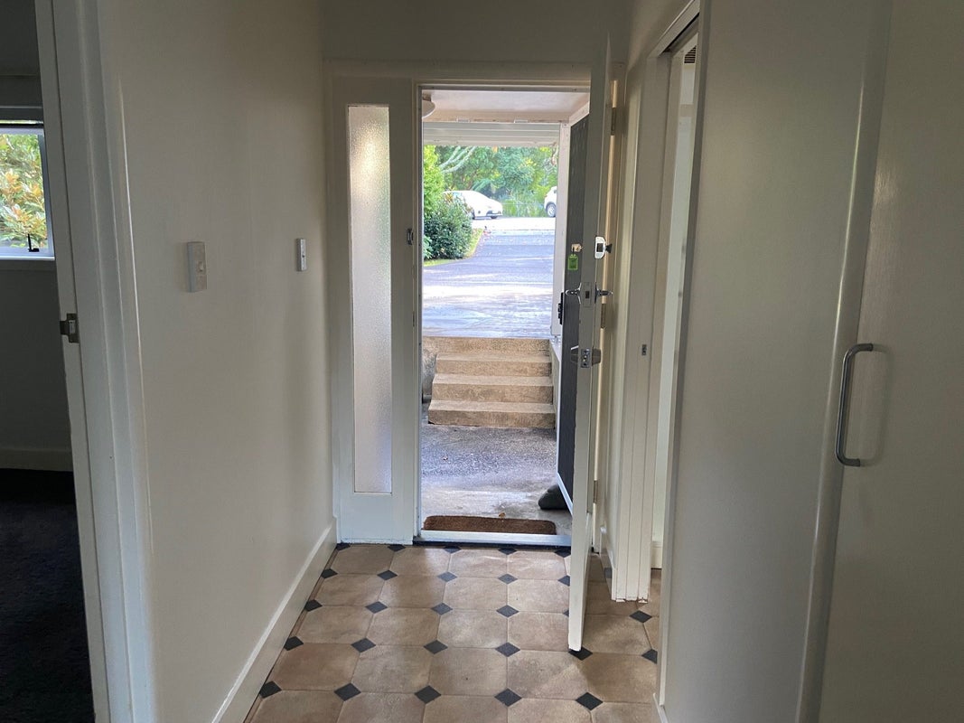 26 Savannah Street, Epsom, Auckland - Carousel 26