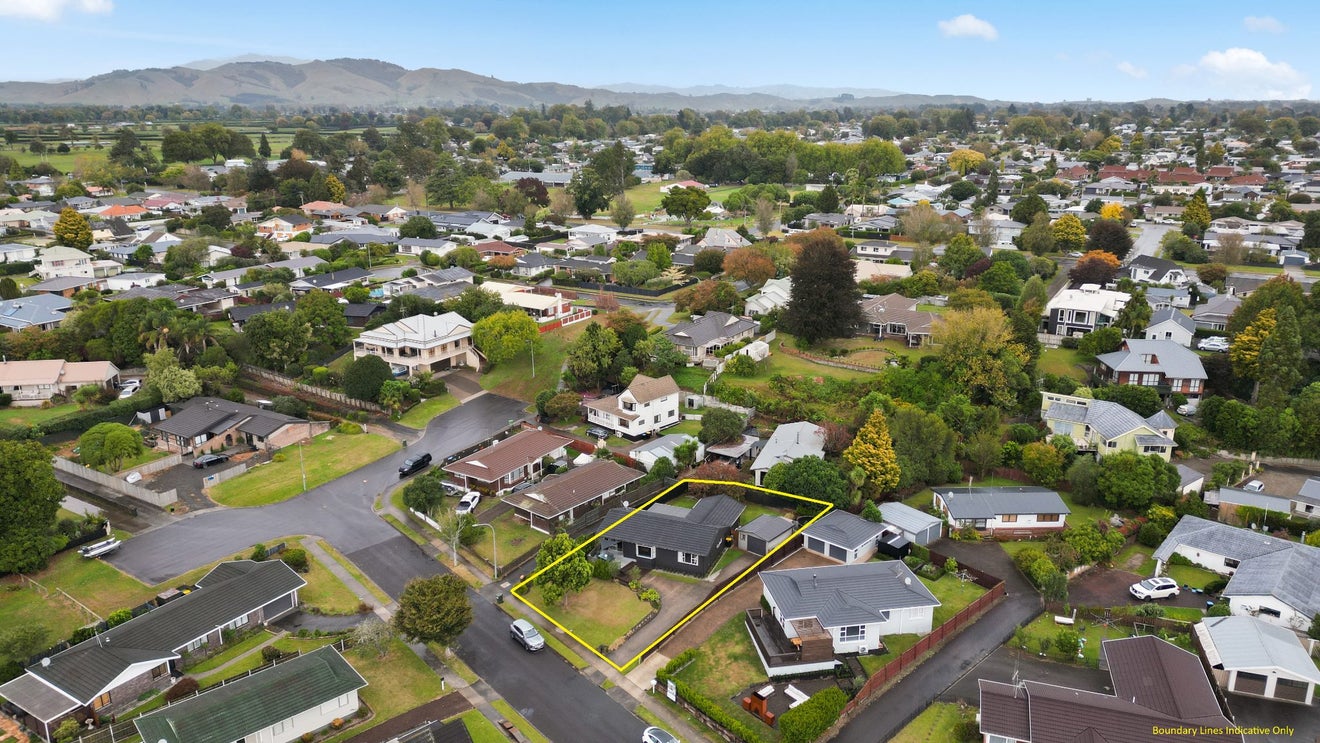 39 Sheridan Crescent, Leamington, Cambridge - Carousel 22