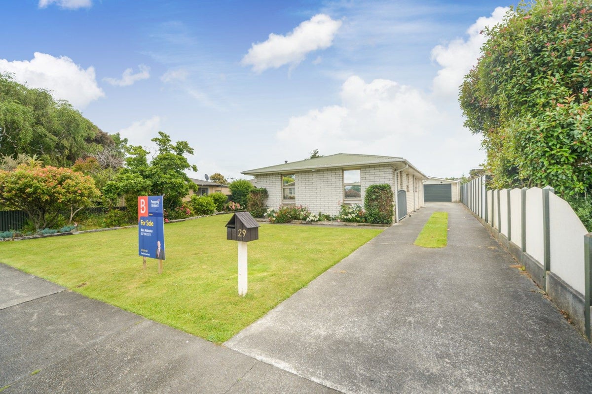 29 Herbert Avenue, Cloverlea, Palmerston North - Carousel 1