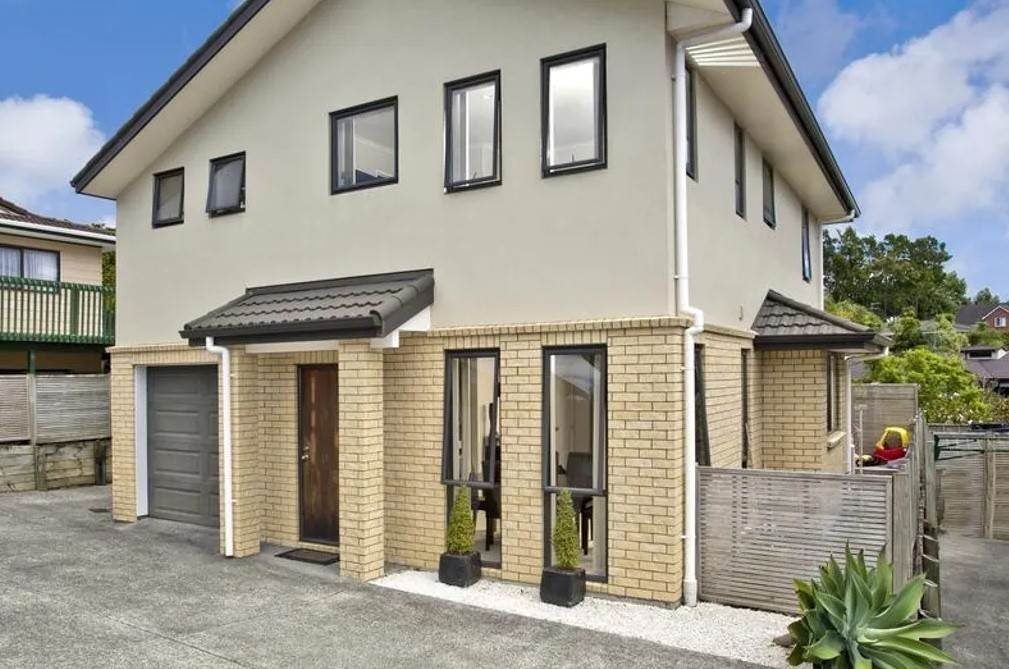 1/31 Orwell Road, Greenhithe, Auckland - Carousel 1
